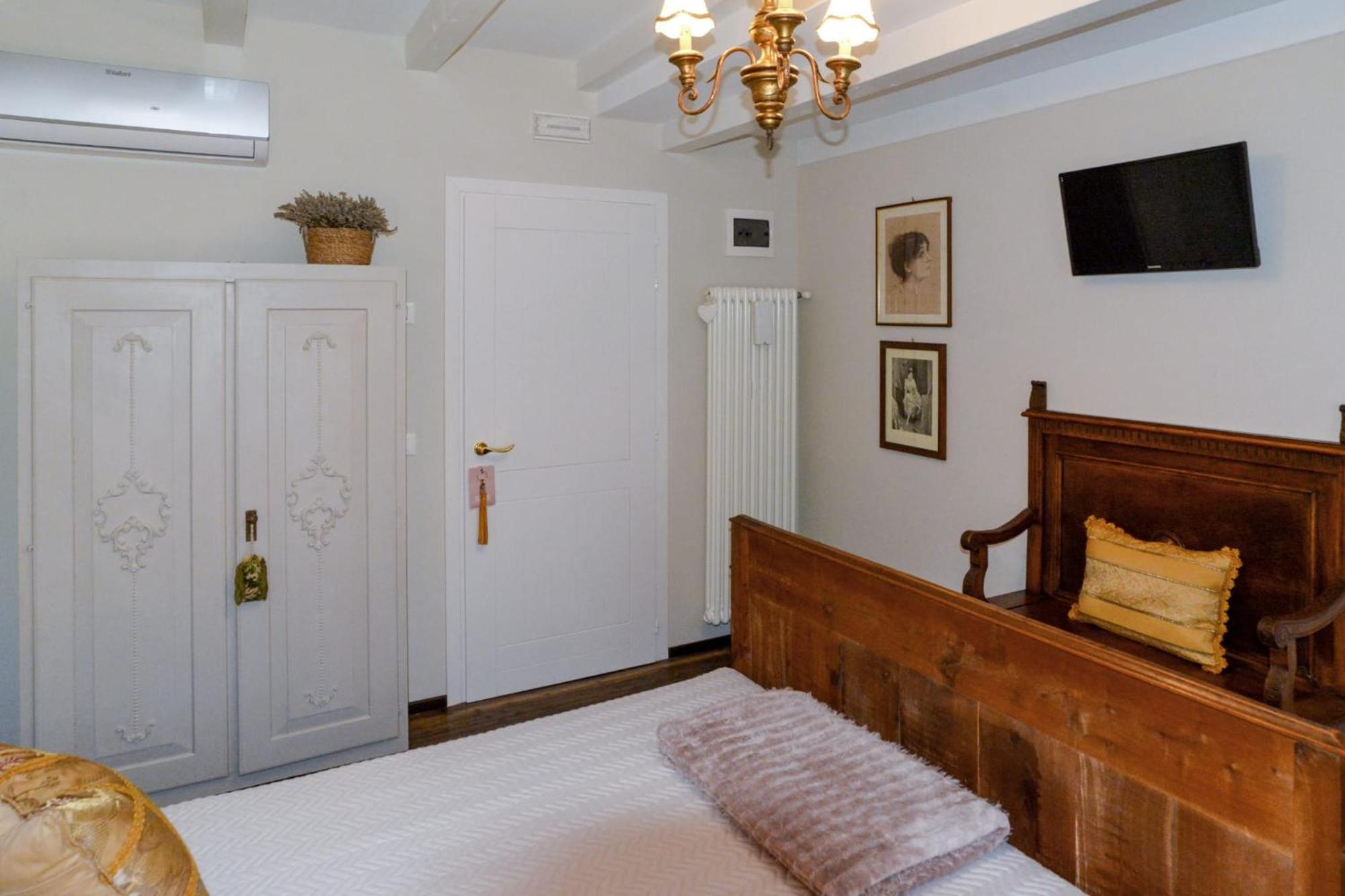 I Torretti Locazione Turistica, Ristorante, Lounge Bar Hotel Asolo Luaran gambar