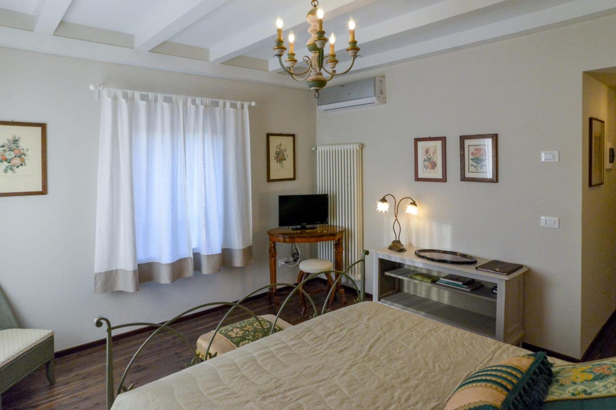 I Torretti Locazione Turistica, Ristorante, Lounge Bar Hotel Asolo Luaran gambar